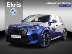 BMW iX2 - eDrive20 67 kWh M Sport Edition M Sportpakket Pro/ 19 inch LM/ Comfort Access/ Achteruitri