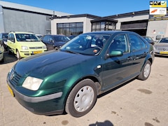Volkswagen Bora - 1.6 Trendline/Apk 28-3-2027