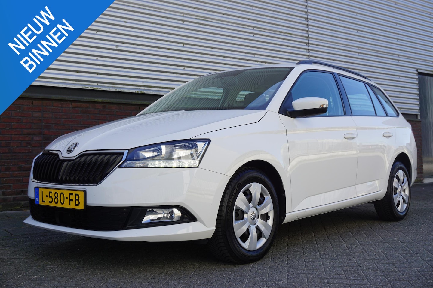 Skoda Fabia Combi - 1.0 TSI Ambition Automaat/Navigatie/Nette Auto/ Goed onderhouden! - AutoWereld.nl