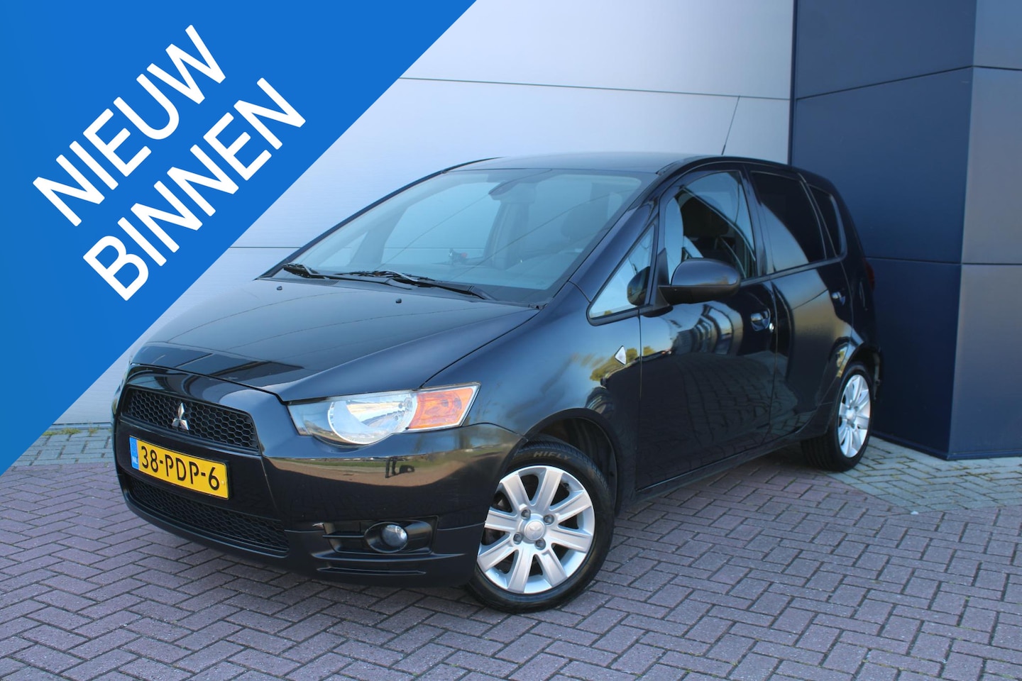 Mitsubishi Colt - 1.3 Edition Two 5-drs Automaat Airco 77.043km Made in Holland - AutoWereld.nl