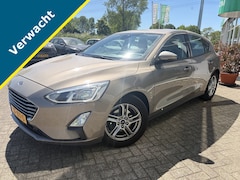 Ford Focus - 1.0 EcoB. Tr Ed. bns, Nav, Carplay, Stoel en Stuurverwaming