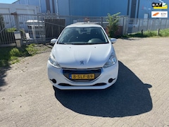 Peugeot 208 - 1.4 e-HDi Active Automaat