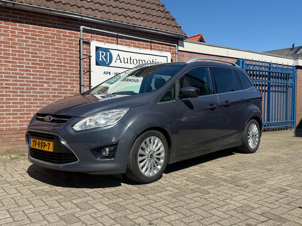 Ford Grand C-Max - 1.6 SCTi Titan. 7p. APK/NAP/CLIMA - AutoWereld.nl