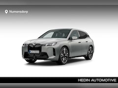 BMW iX - xDrive45 | M-Sport Pro | 23'' | Luchtvering | Soft-Close | Panorama. | Stoelvent. | Driv.