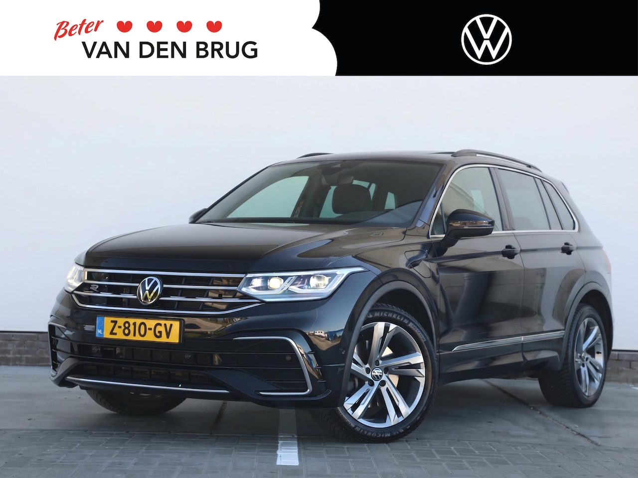 Volkswagen Tiguan - 1.4 TSI eHybrid R-Line Business 245PK | Trekhaak | Led | Panoramadak | Camera | Stoel/stuu - AutoWereld.nl