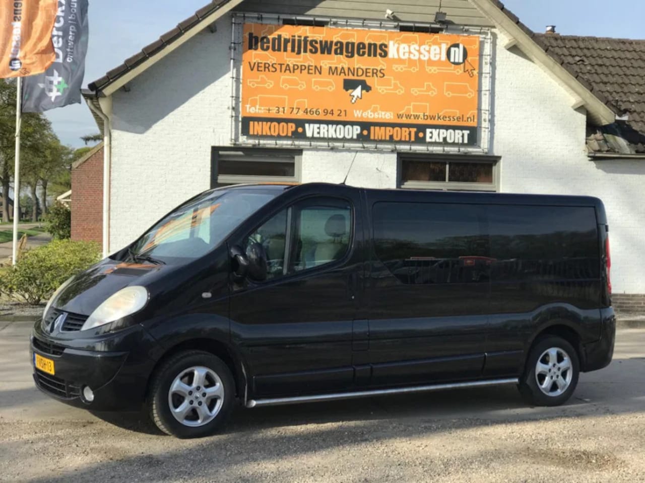 Renault Trafic - 2.5 dCi 107 kW L2H1 AC Dubbel Cabine - AutoWereld.nl