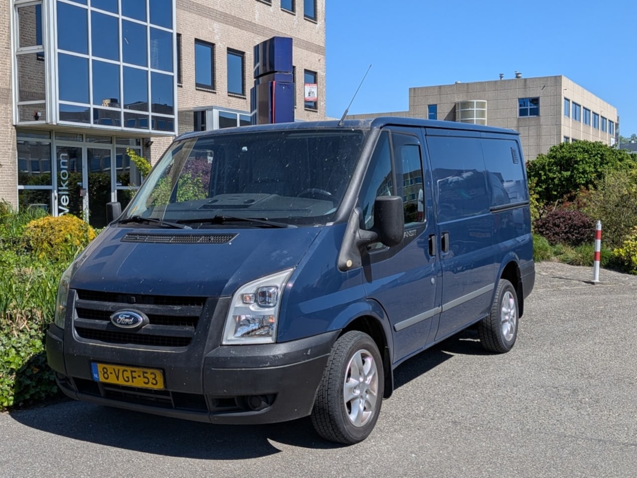 Ford Transit - 260S 2.2 TDCI BNS DC Ingericht als camper - AutoWereld.nl