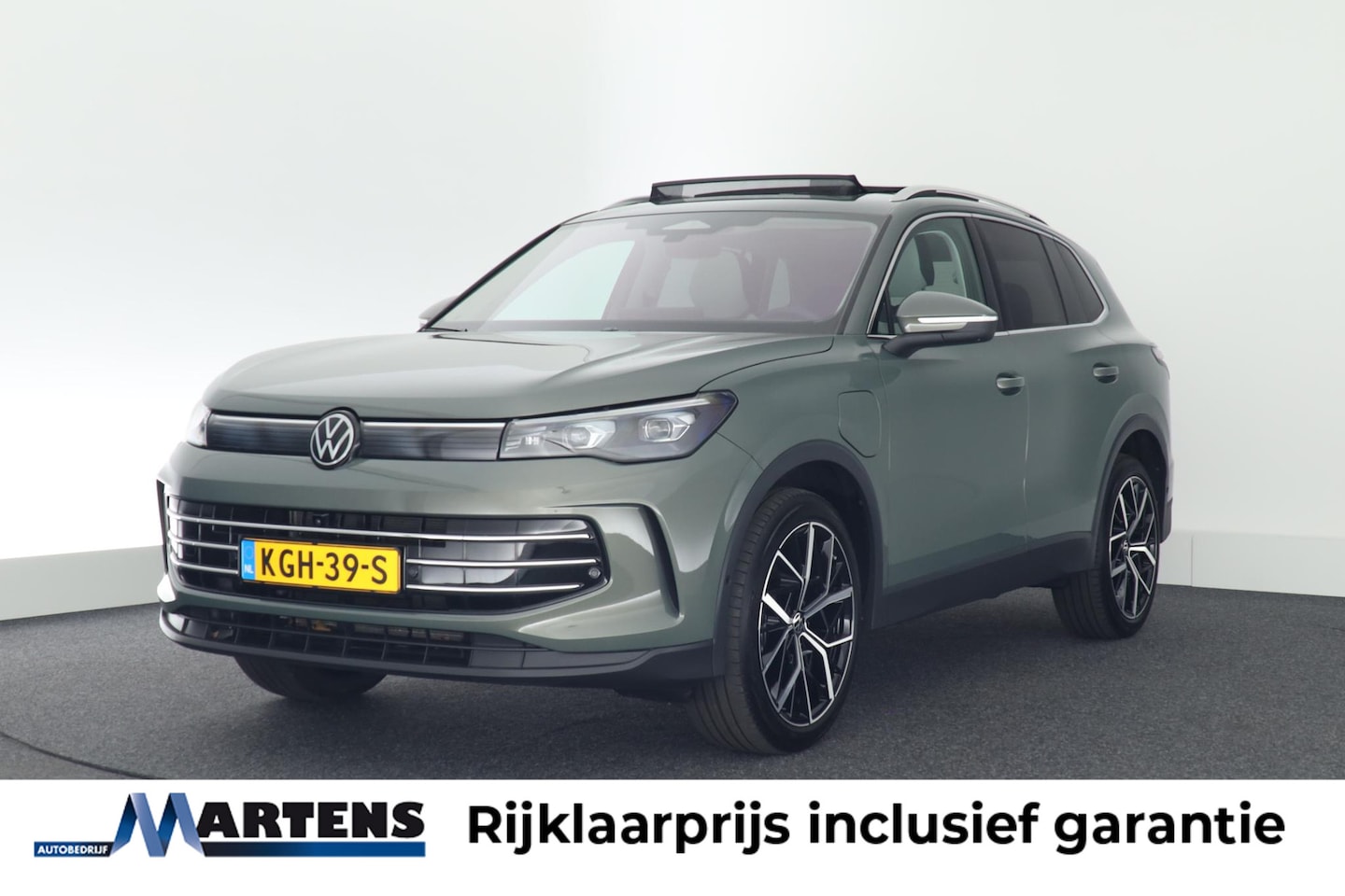 Volkswagen Tiguan - 1.5 eHybrid 204pk Elegance Trekhaak 360Camera Head-Up Stuur+Stoelverwarming Keyless Massag - AutoWereld.nl