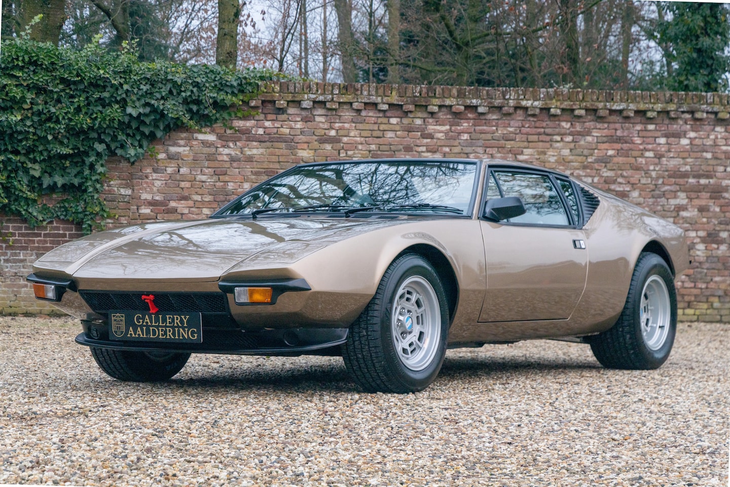 De Tomaso Pantera - GTS rare Factory Sunroof!! "Restored to factory specifications" "Restored to factory speci - AutoWereld.nl