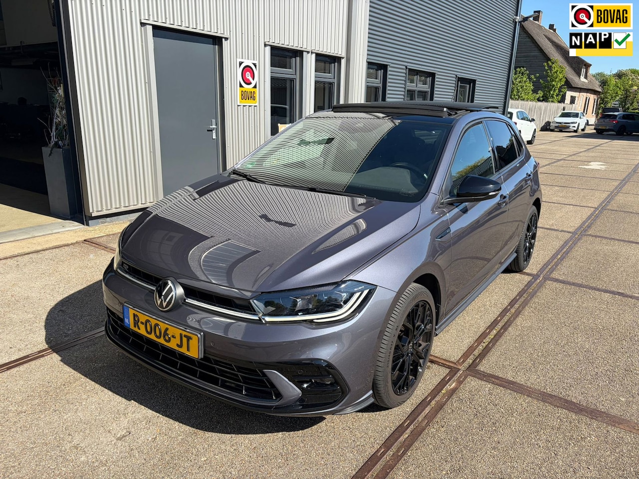 Volkswagen Polo - 1.0 TSI R-Line PANORAMA/ XENON/ CAMERA - AutoWereld.nl