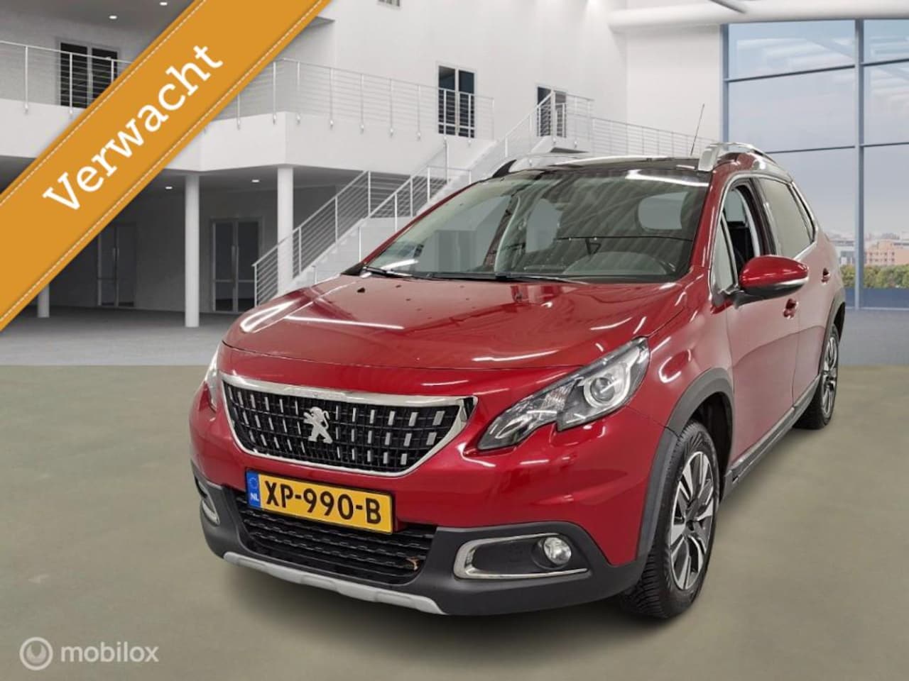 Peugeot 2008 - 1.2 PureTech Allure AUTOMAAT/PANO/CAMERA - AutoWereld.nl