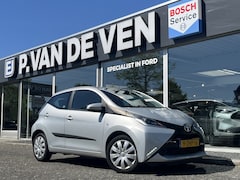 Toyota Aygo - 1.0 VVT-i x-play | Camera | Android Auto, Apple Car Play Smartphone Integration by Pioneer