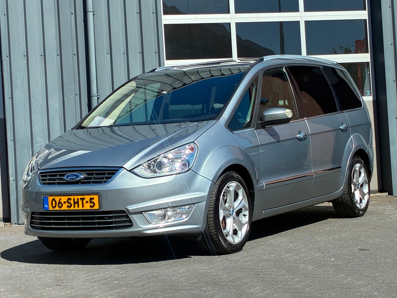 Ford Galaxy - 2.0 SCTi Titanium Automaat Leder Panoramadak Trekhaak - AutoWereld.nl