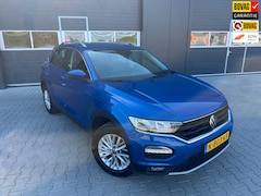 Volkswagen T-Roc - 1.5 TSI Style Business