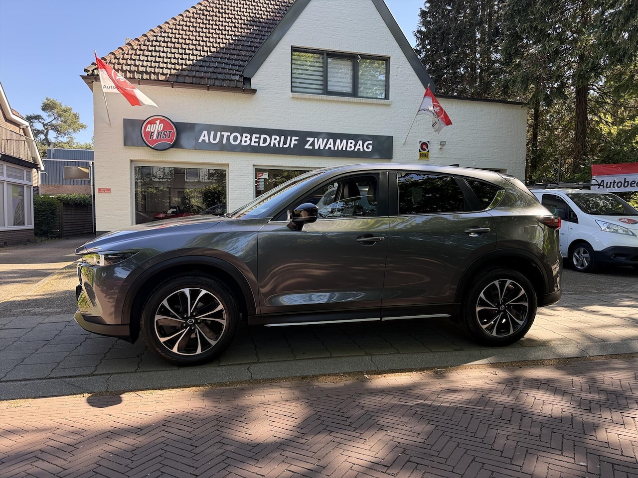 Mazda CX-5 - 2.0 SKYACTIV-G 165pk 2WD Newground - AutoWereld.nl