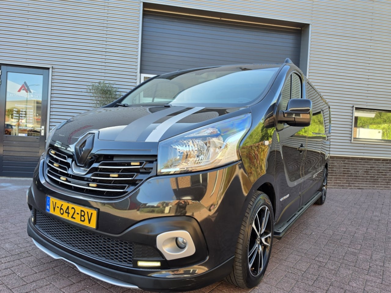 Renault Trafic - | Formula Edition | Airco | 1.6 dCi T29 L2H1 - AutoWereld.nl