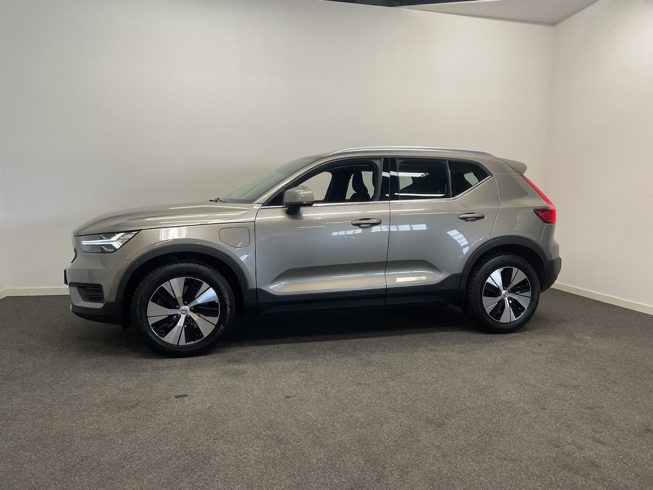 Volvo XC40 - 1.5 T4 Recharge Inscription Expression 1.5 T4 Recharge Inscription Expression - AutoWereld.nl