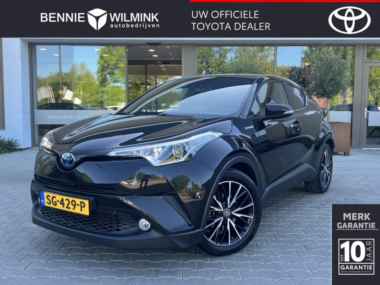 Toyota C-HR - 1.8 Hybrid Dynamic | Camera | Trekhaak | Navi - AutoWereld.nl
