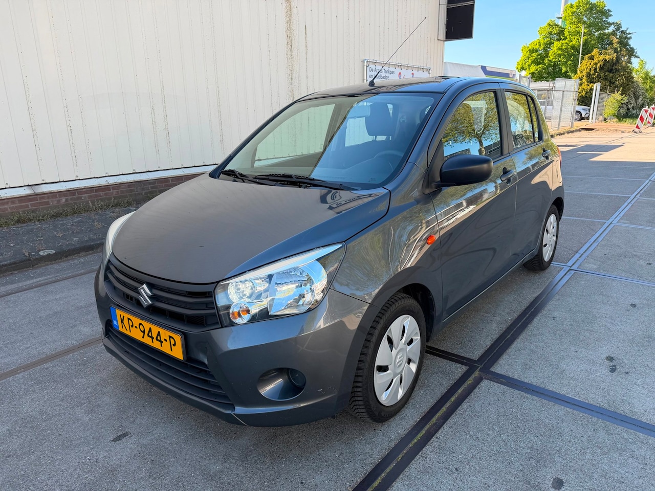 Suzuki Celerio - 1.0 Comfort airco trekhaak - AutoWereld.nl