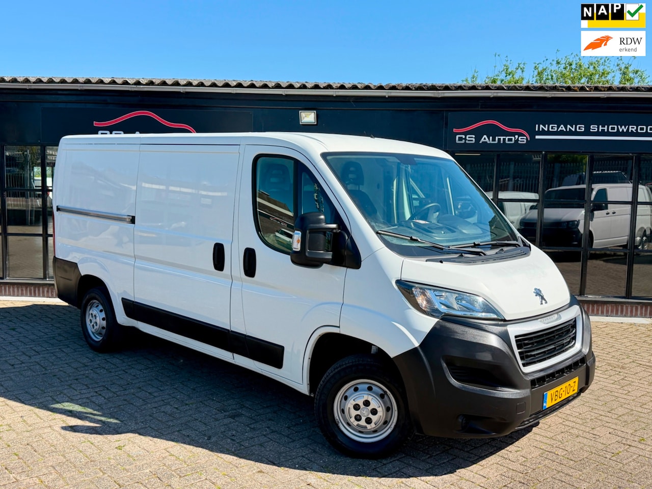 Peugeot Boxer - 330 2.0 BlueHDI L2H1 Premium|10-2019|euro6|131pk|airco|cruise.control|lage km stand nap - AutoWereld.nl
