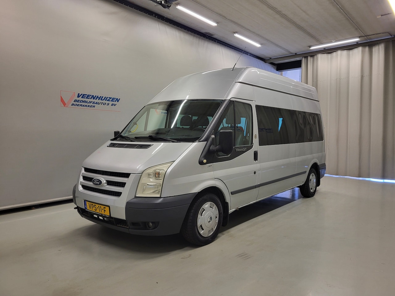 Ford Transit - 2.2TDCI Rolstoelauto Apk tot 12-7-2026! - AutoWereld.nl