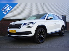 Skoda Kodiaq - 1.5 TSI/Wegklapbare trekhaak/Camera/Leer-Stof/ Moon white metallic