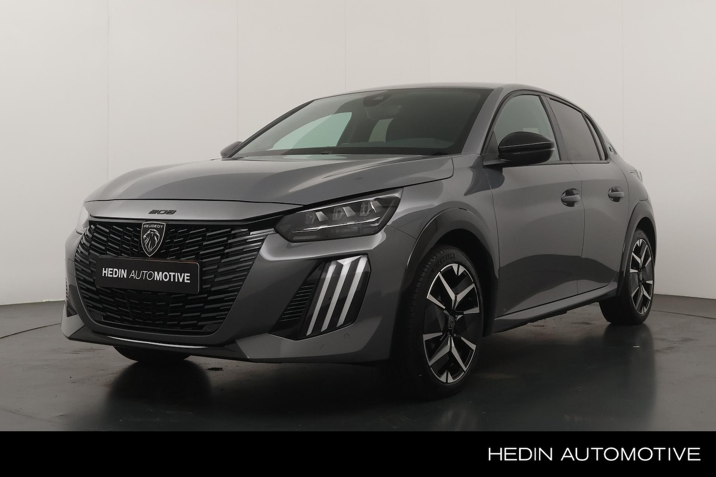 Peugeot e-208 - EV GT 51 kWh | Camera | Climate Control | Navigatie via App | Privacy Glass | Sportstoelen - AutoWereld.nl
