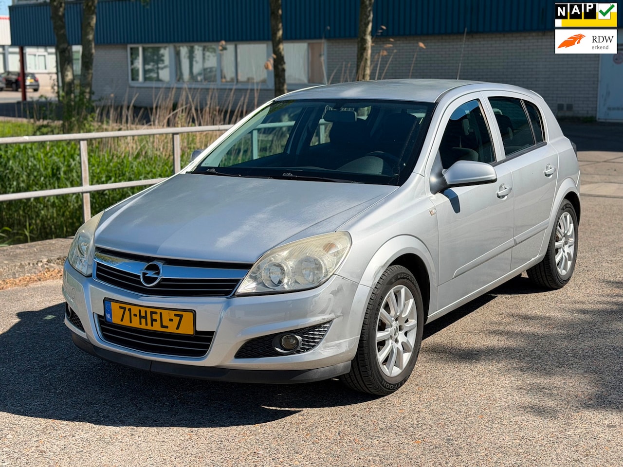 Opel Astra - 1.6 Temptation!2008!5-deurs!Airco!PDC!Cruise! - AutoWereld.nl