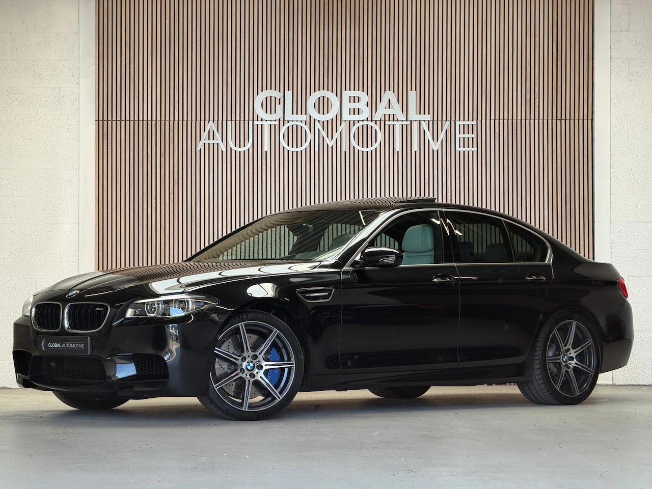 BMW M5 - 5-serie - SCHUIFDAK - MEMORY - 20 INCH - AutoWereld.nl