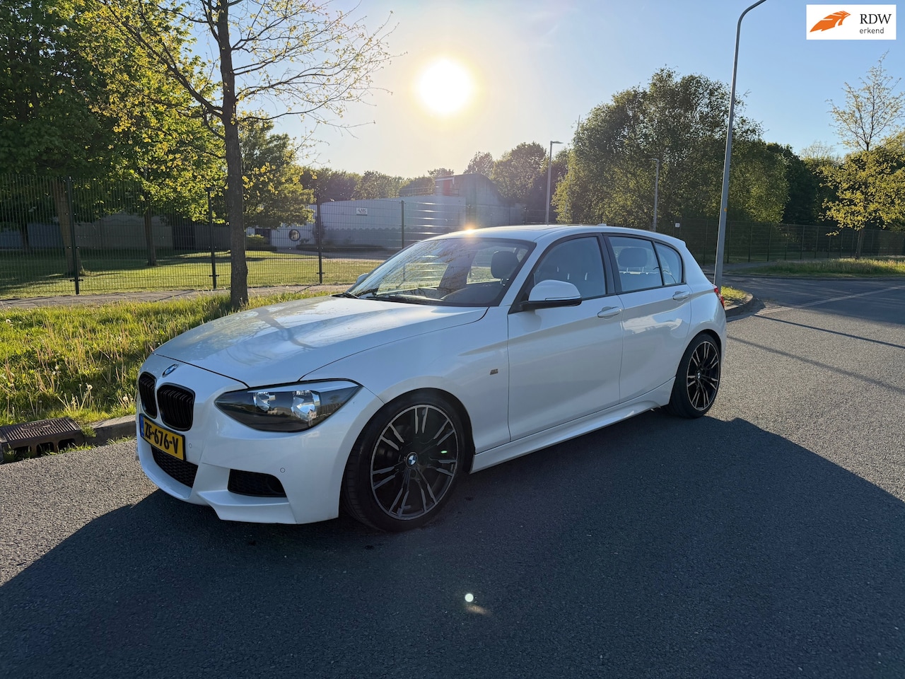 BMW 1-serie - 116i Business+ M sport - AutoWereld.nl