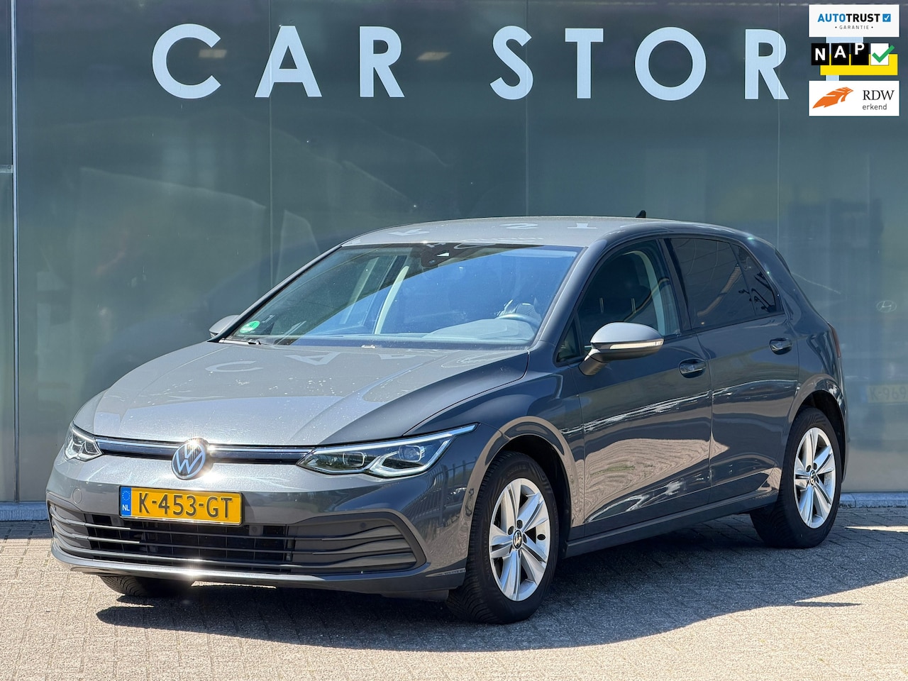 Volkswagen Golf - 1.0 TSI Life Business CARPLAY | NAVI - AutoWereld.nl