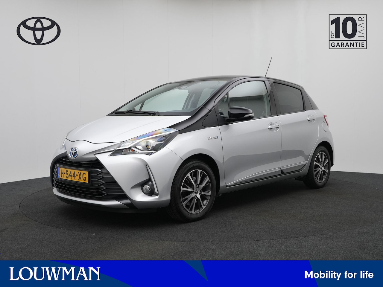 Toyota Yaris - 1.5 Hybrid Y20 Exclusive Edition | Perkeersensoren achter | Navigatie | Bluetooth - AutoWereld.nl