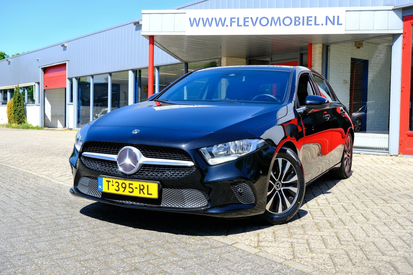 Mercedes-Benz A-klasse - 180 d Premium Plus Aut. Pano|Half Leder|Clima|Cam|LMV - AutoWereld.nl