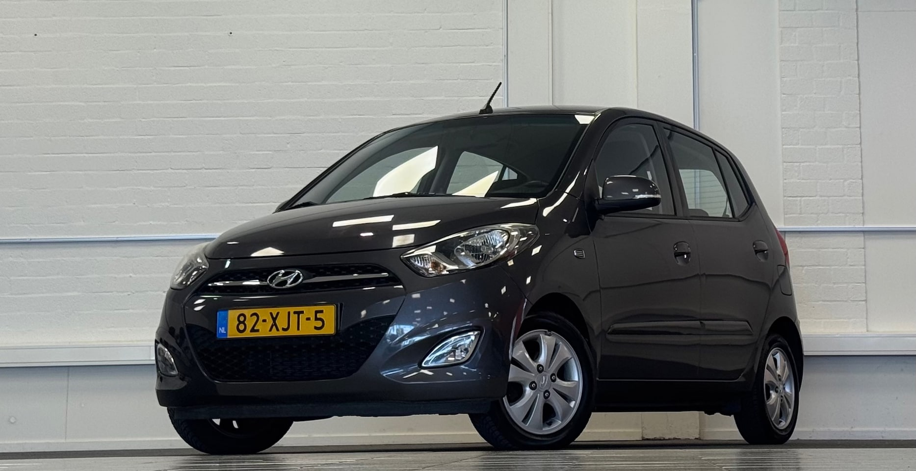 Hyundai i10 - 1.2i i-Catcher 2e Eigenaar 100% Onderhouden Nieuwe APK - AutoWereld.nl