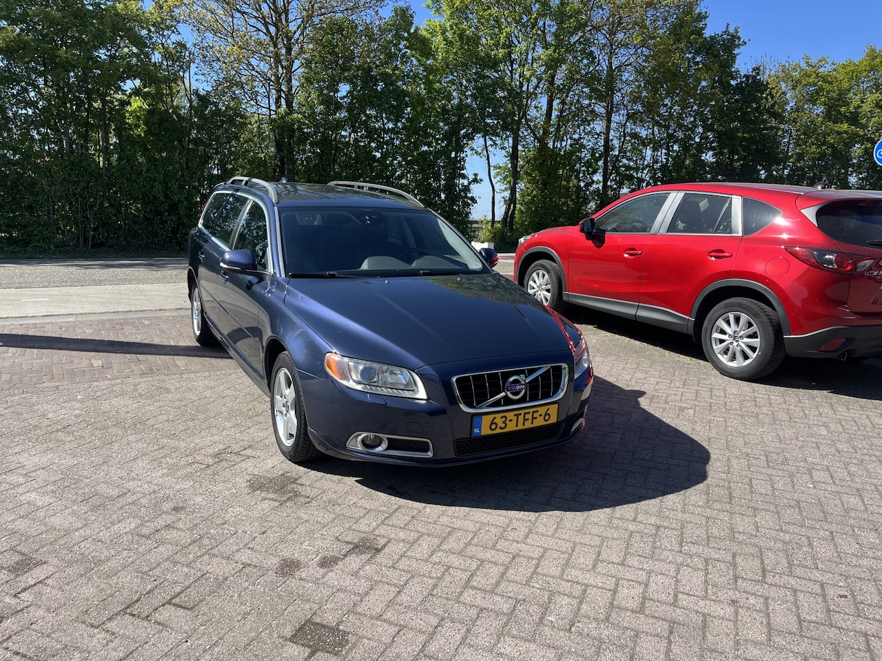 Volvo V70 - 1.6 T4 Limited Edition TREKHAAK LEER STOELVERWARMING NAVI - AutoWereld.nl