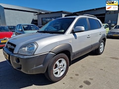 Hyundai Tucson - 2.0i Dynamic