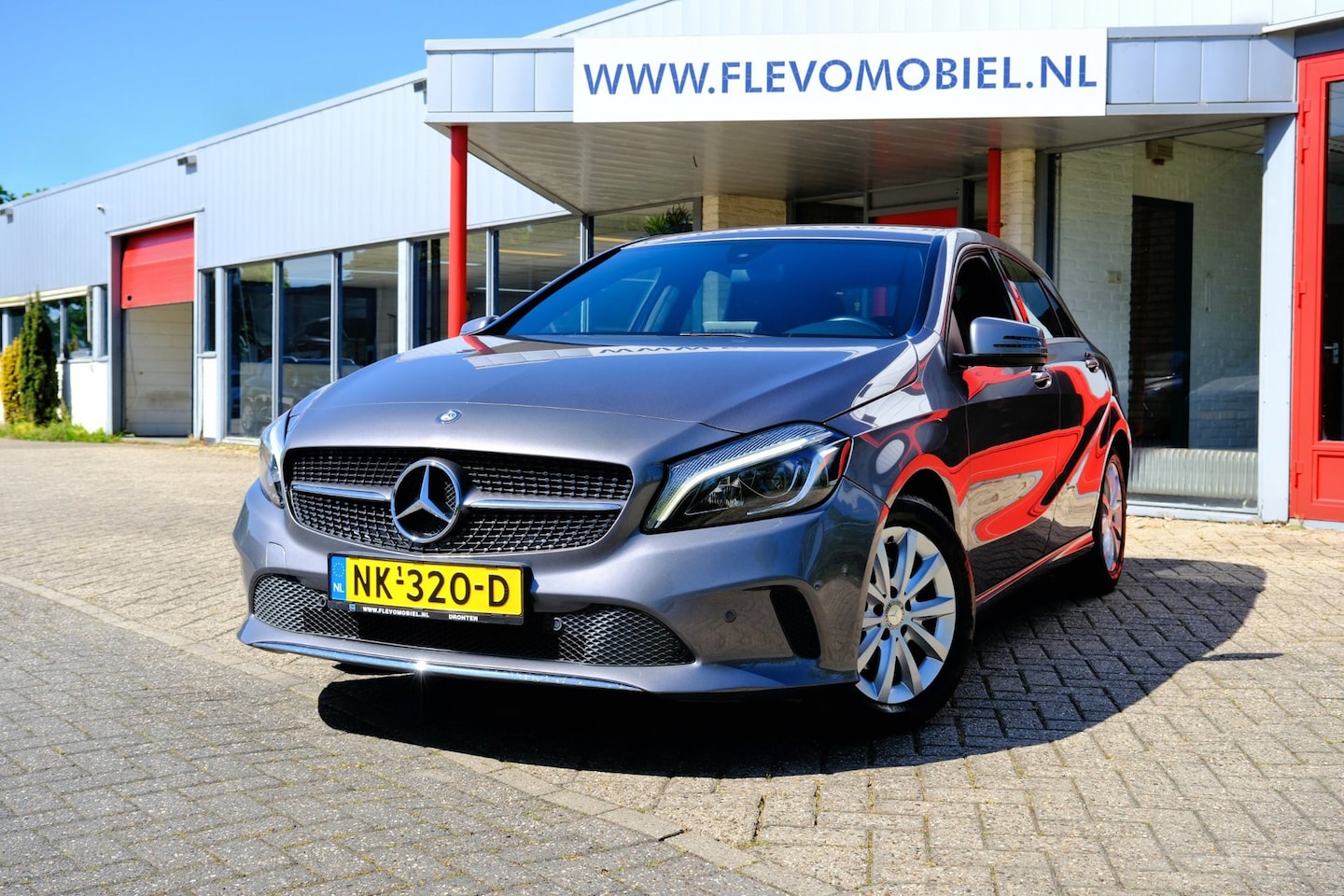 Mercedes-Benz A-klasse - 160 Ambition Aut. Navi|Half Leder|LMV - AutoWereld.nl