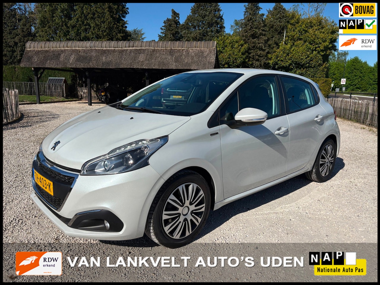 Peugeot 208 - 1.2 Signature Apple Carplay, LED, Parelmoer - AutoWereld.nl