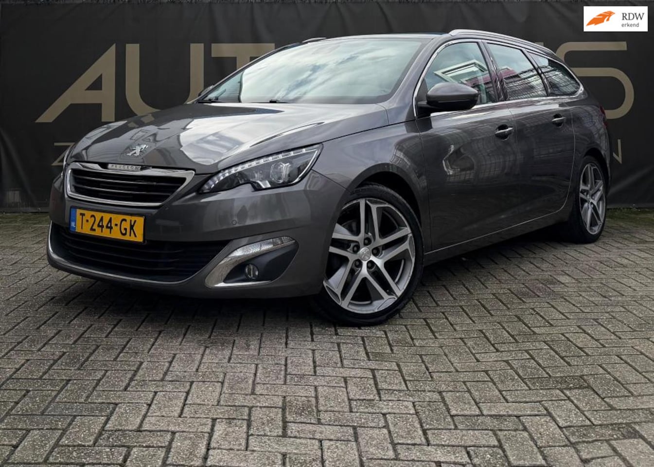 Peugeot 308 SW - 1.2 GT-line*Leder*Panodak*Stoelvw.* - AutoWereld.nl