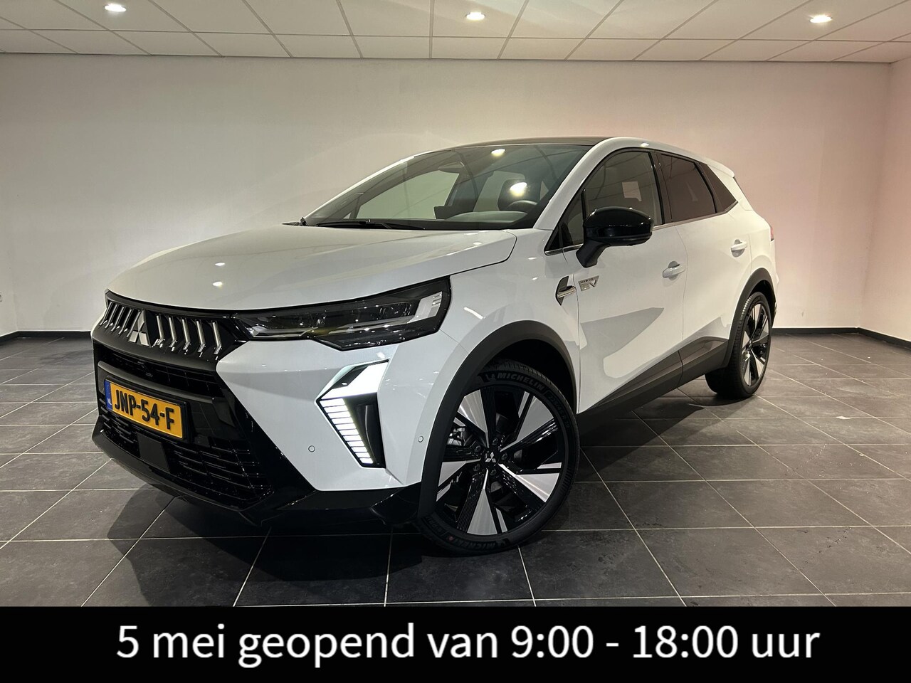 Mitsubishi Grandis - 1.8 HEV Instyle | DEMO | Panoramadak | Harman / Kardon | Stoel + stuurverwarming | - AutoWereld.nl