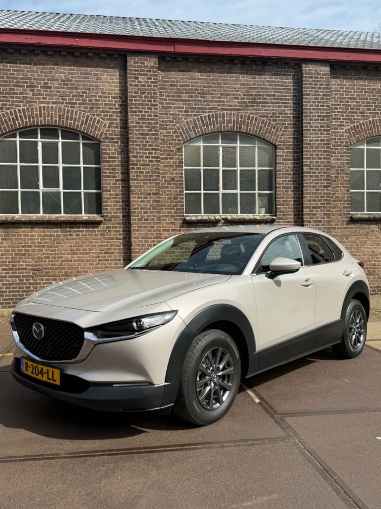 Mazda CX-30 - 2.0 ESA-G HYBRID COMFORT /NL AUTO/1ste EIG/DEALER ONDERHOUDEN/PLATINUM QUARTZ METALLIC - AutoWereld.nl