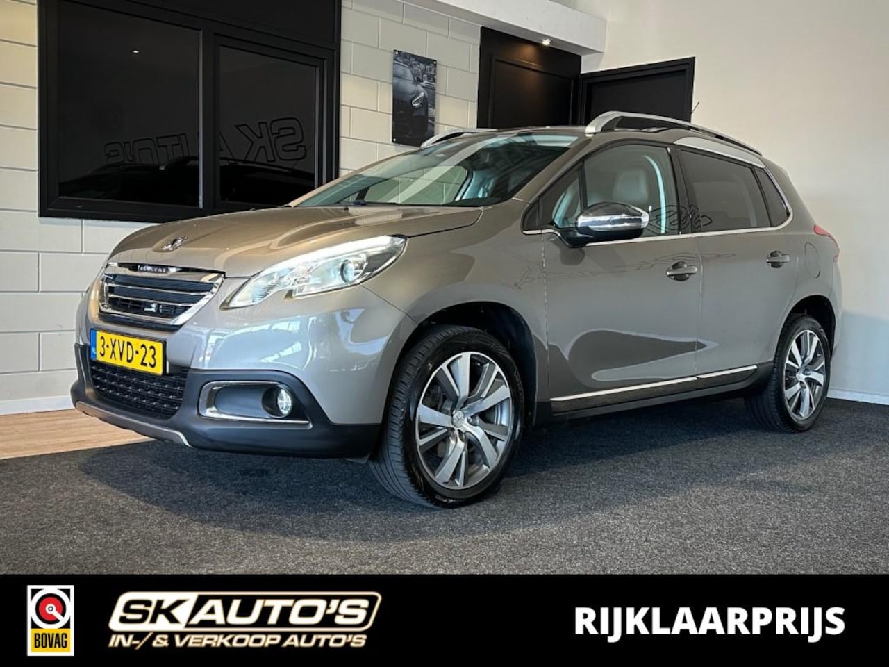 Peugeot 2008 - 1.6 VTI FELINE l NAP l 120PK 4CIL l PANORAMA l AIRCO l TREKHAAK l - AutoWereld.nl