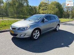 Opel Astra Sports Tourer - 1.4 Turbo Sport