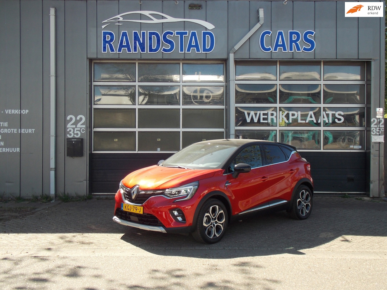 Renault Captur - 1.6 E-Tech Hybrid 145 Initiale Paris Automaat Airco Camera Elek Pakket 2023bj GARANTIE - AutoWereld.nl