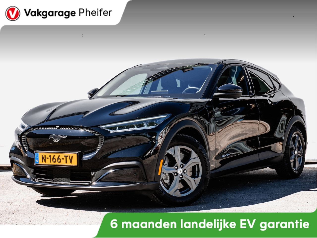 Ford Mustang Mach-E - RWD 75 kWh Panoramadak/ B&O/ 360 camera/ Lederen int./ Stuur+stoelverwarming - AutoWereld.nl