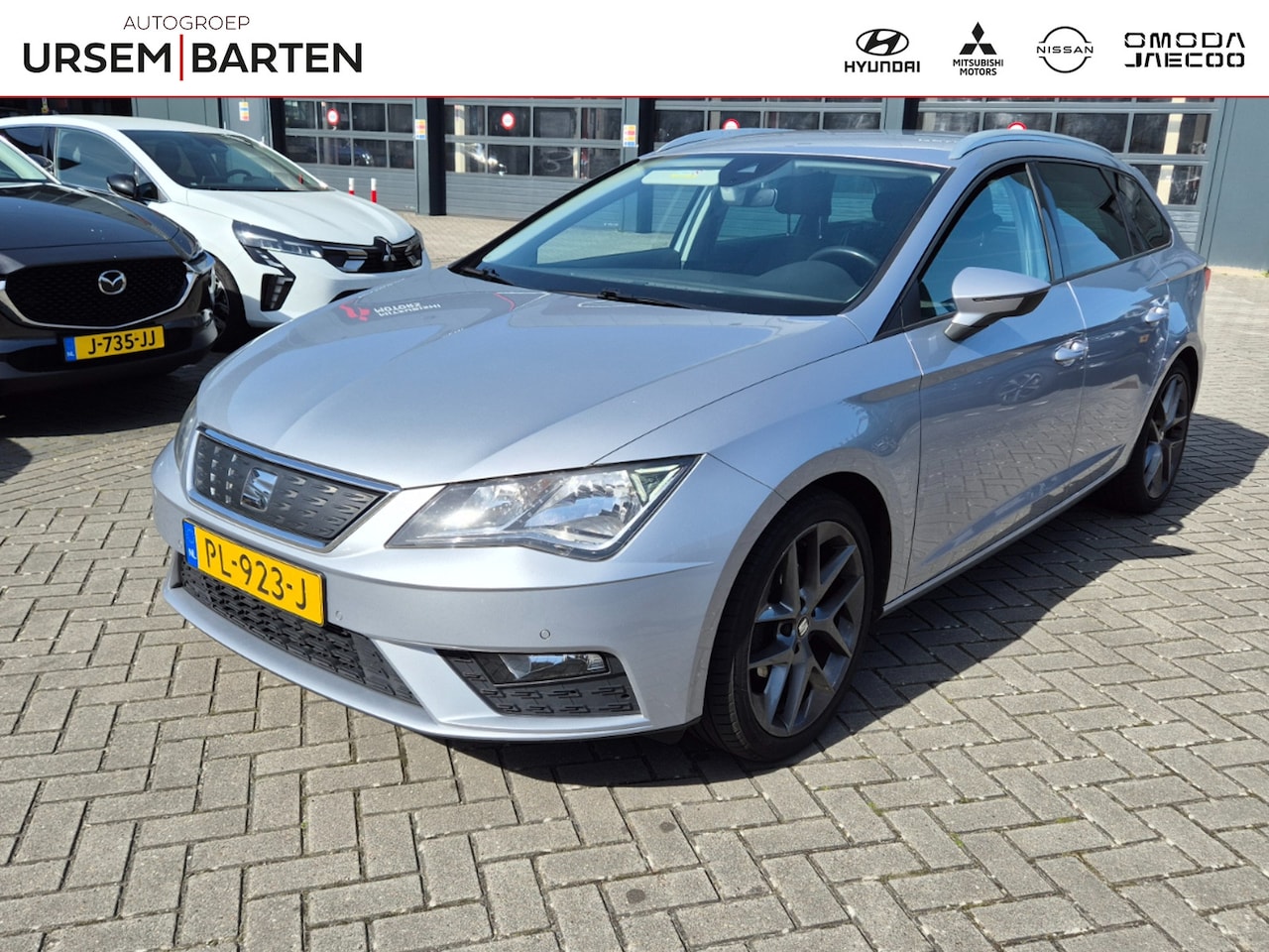 SEAT Leon ST - 1.0 EcoTSI Style Business Intense | Achterbank in delen neerklapbaar - AutoWereld.nl