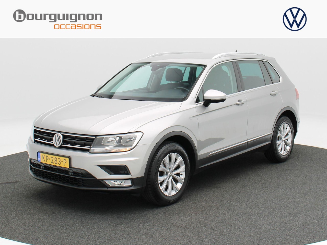 Volkswagen Tiguan - 1.4 TSi 125 Pk Connected Series | Cruise Control | Navigatie | Climatronic | Parkeersensor - AutoWereld.nl