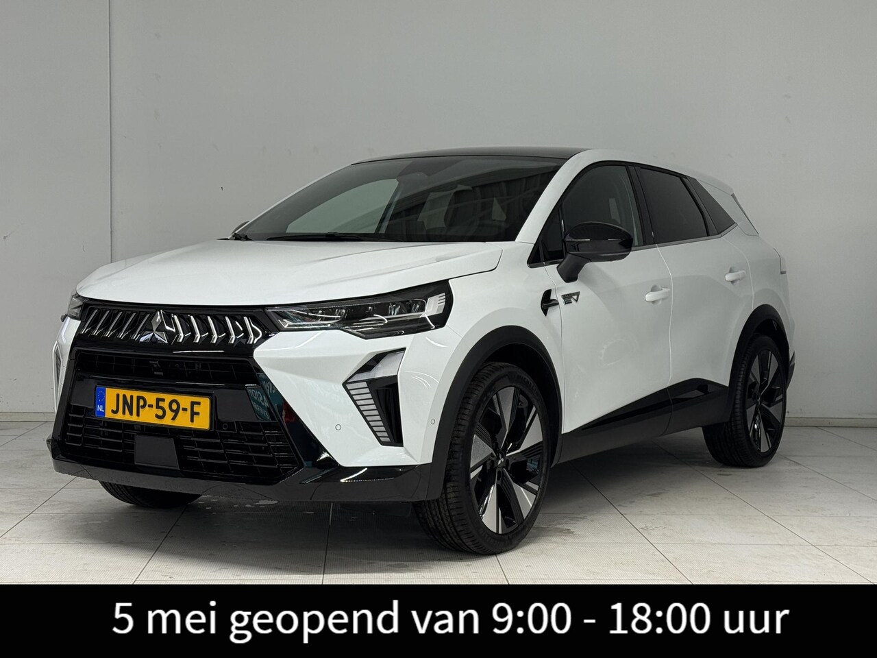 Mitsubishi Grandis - 1.8 HEV Instyle | DEMO | Solarbay Panoramadak | Harman / Kardon | Stoel + stuurverwarming - AutoWereld.nl