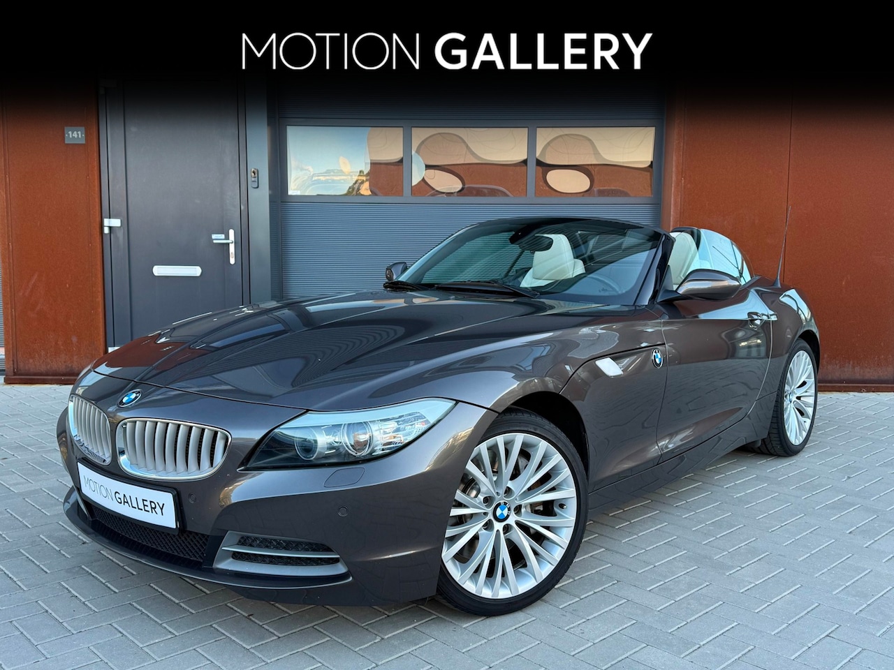 BMW Z4 Roadster - SDrive35i | 305 PK | DCT | 1e Eig | Sportstoelen | Dealer | Navi | Memory | Xenon - AutoWereld.nl