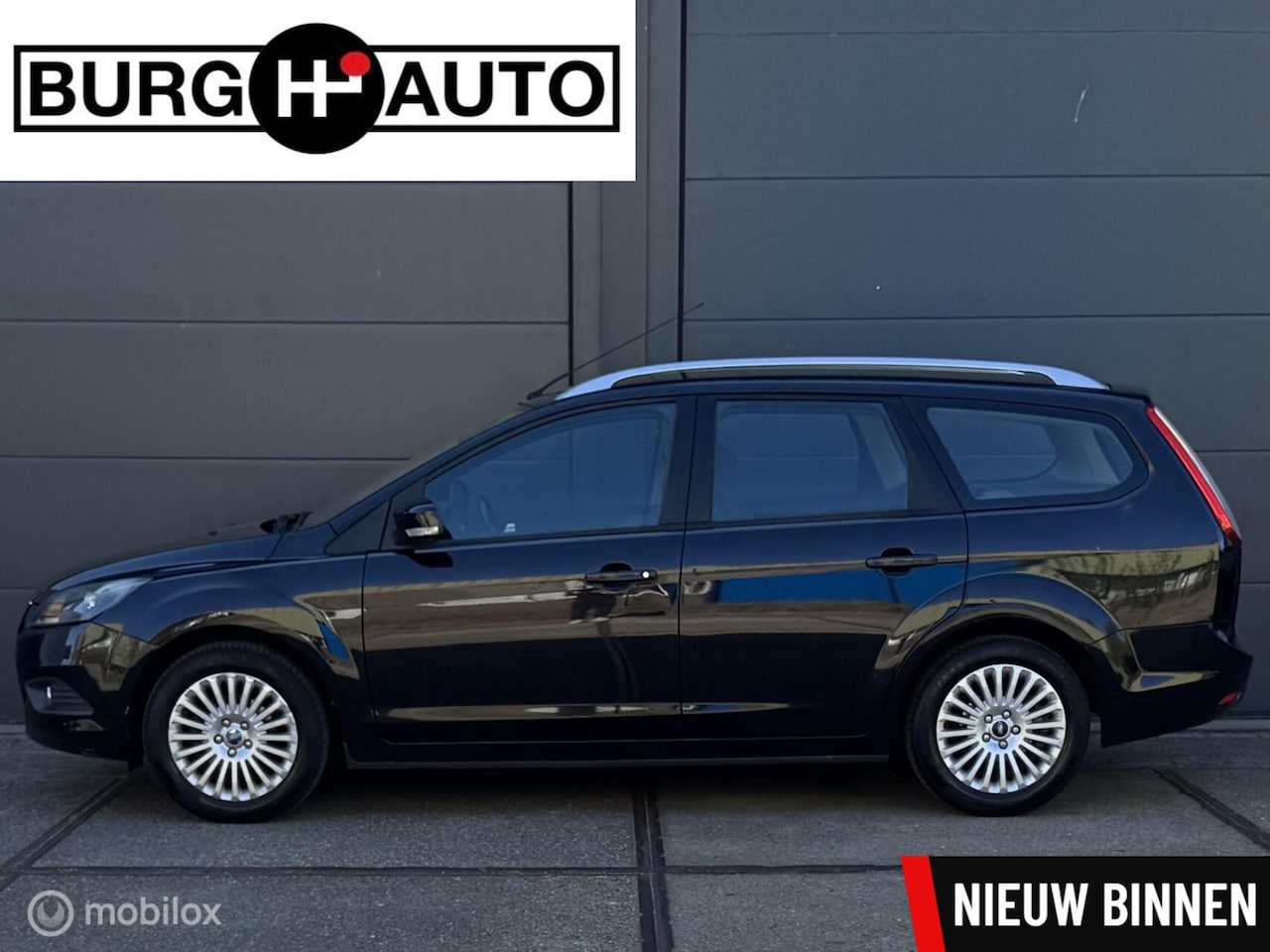 Ford Focus Wagon - 1.8 Titanium Flexi Fuel - ECC - NAVI - CRUISE CONTROLE - TREKHAAK - PARKEERSENSOREN - BLUE - AutoWereld.nl